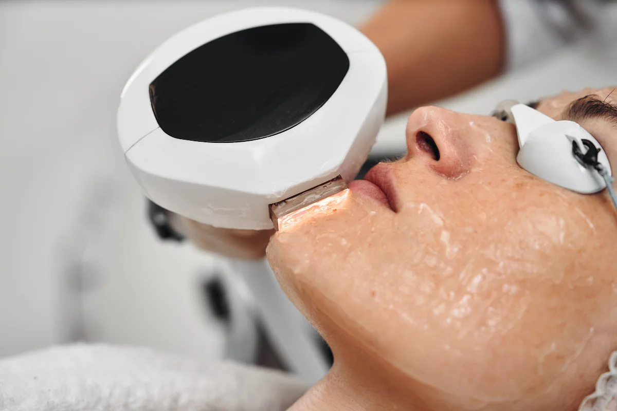 Estética Facial Body & Scissors