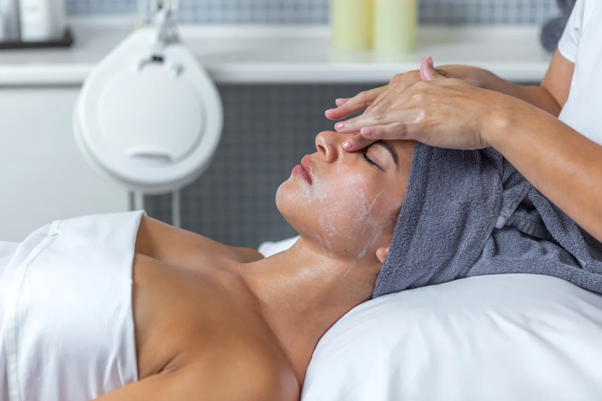 Estética Facial Body & Scissors